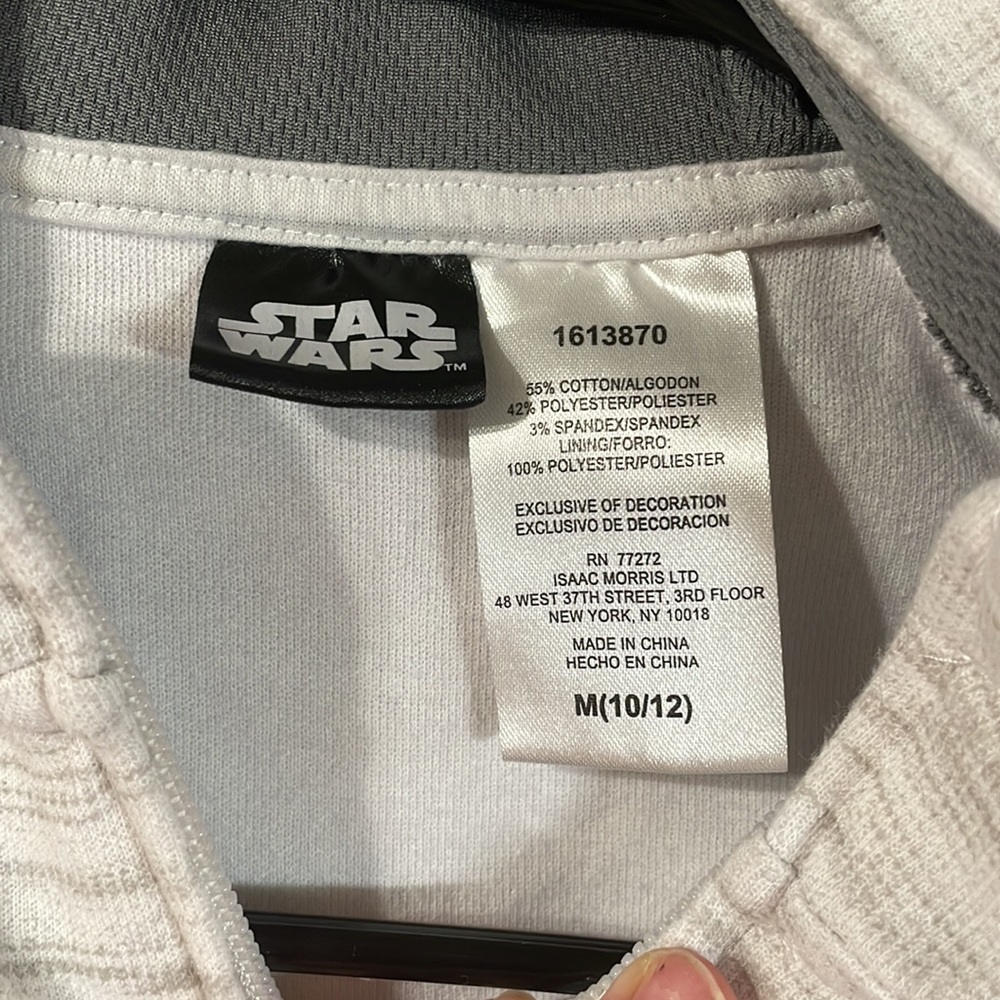 Star Wars Sweater - Picture 2 of 2